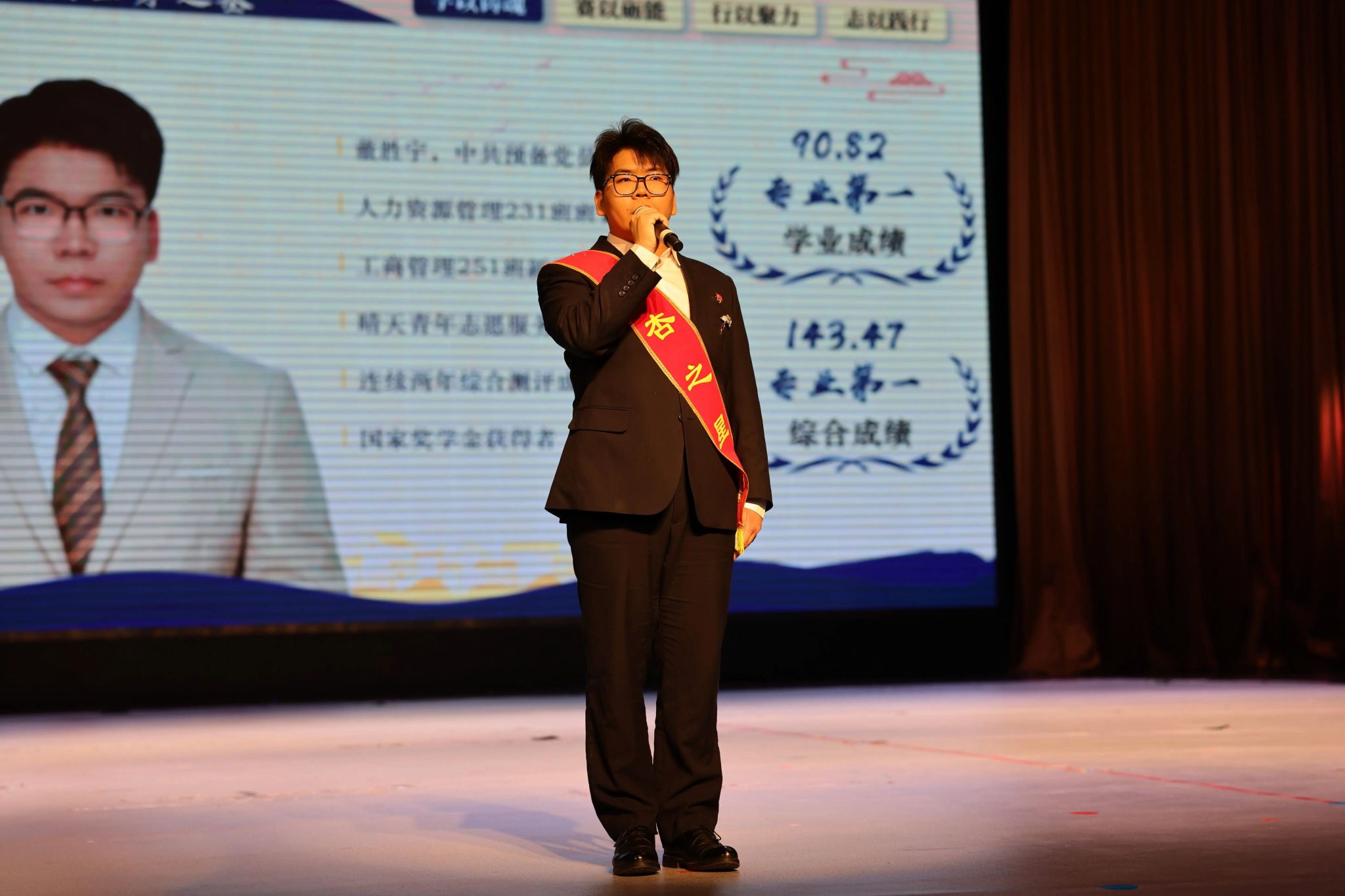 对照阅读同栏目条目通常按更新顺序排列