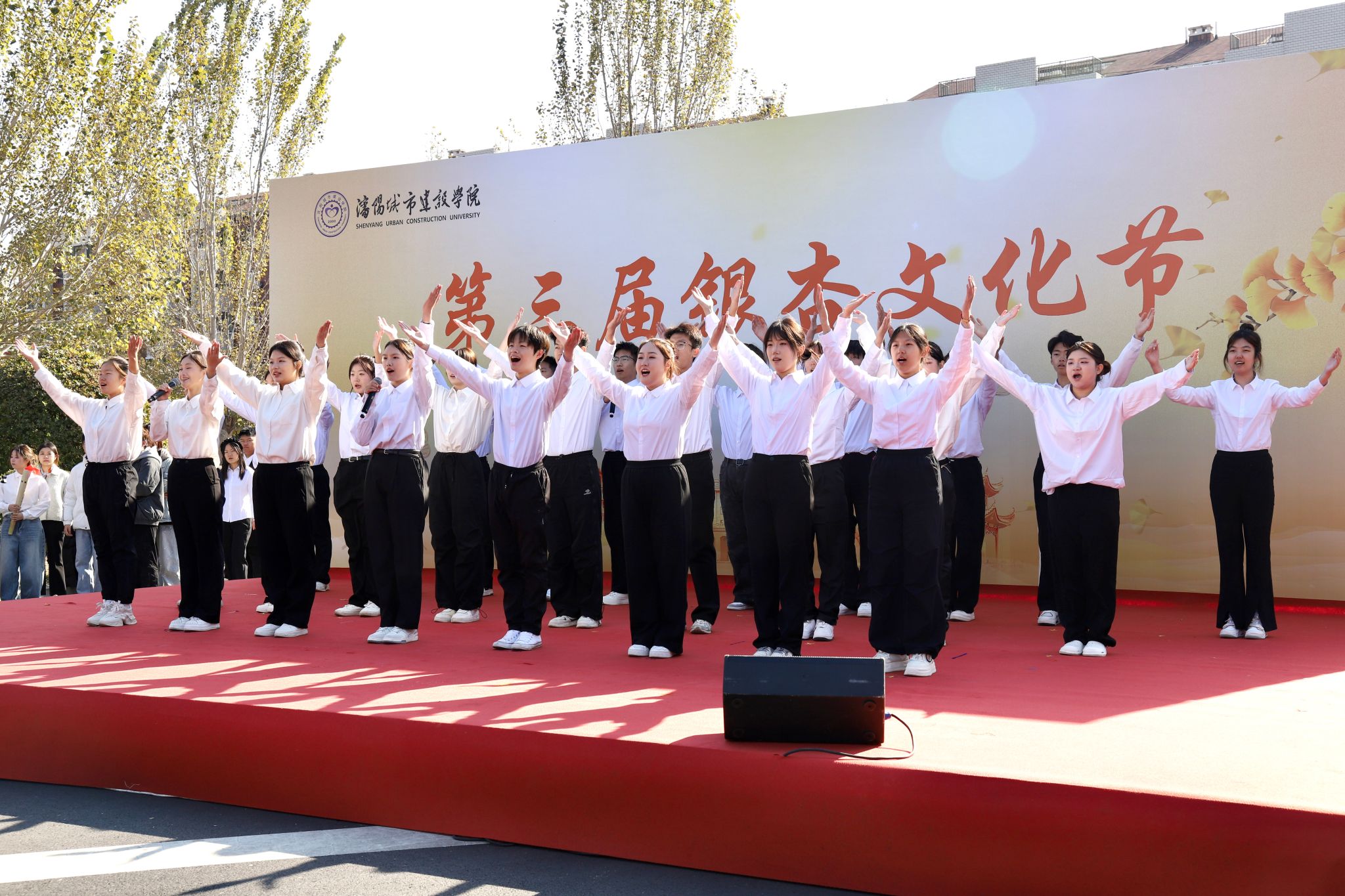 为学校发展注入持久动力
